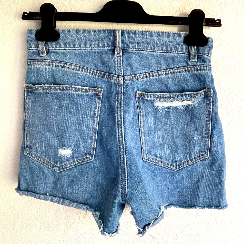Size 27 Wear of Melrose high rise jean shorts